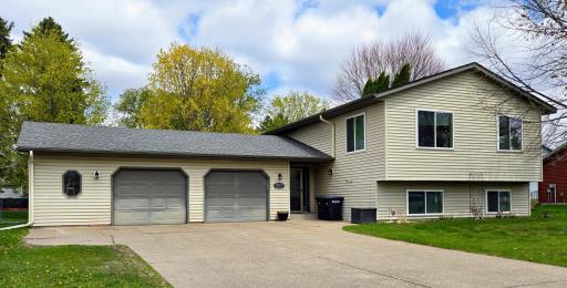 1017 4th Avenue NE, Little Falls, MN 56345
