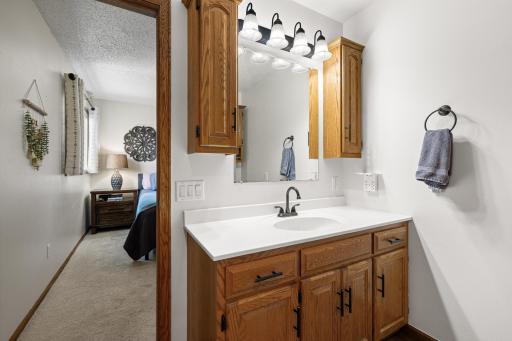 En Suite Full Bathroom