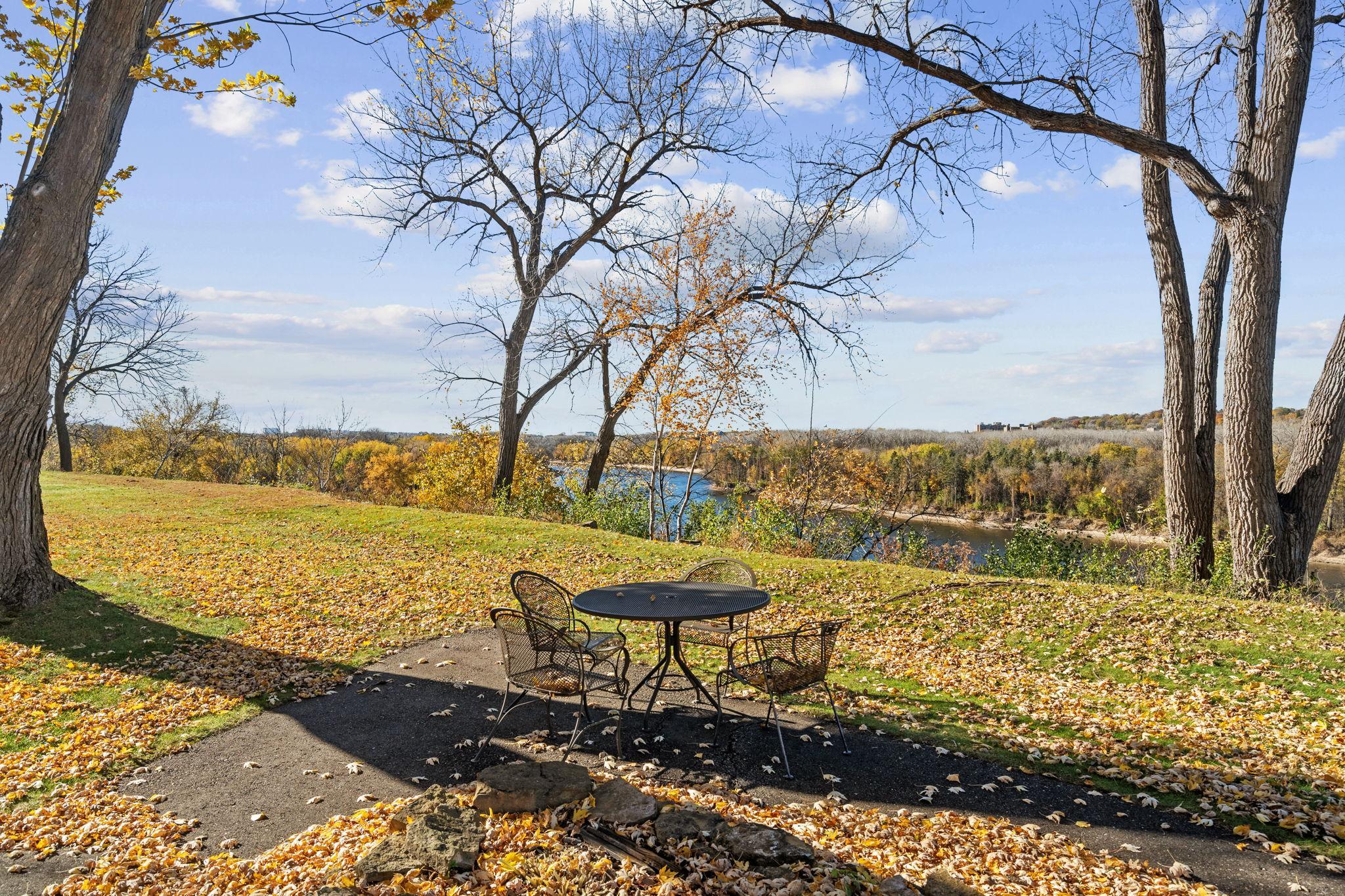 11-web-or-mls-1101 Sibley Memorial-11.jpg