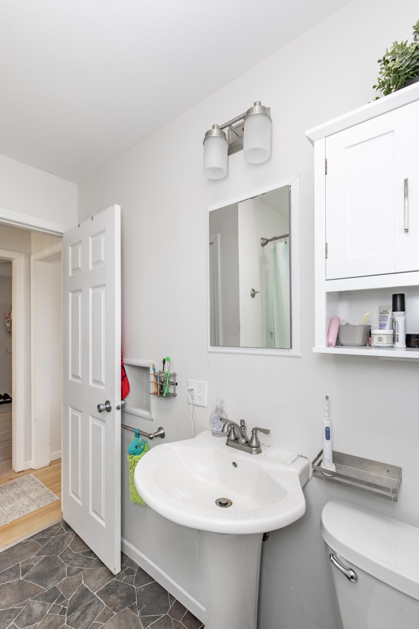 Full Bath - main
