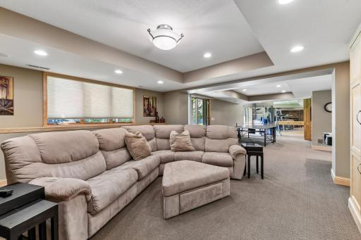 6820 Lorena Lane, Eden Prairie, MN 55346