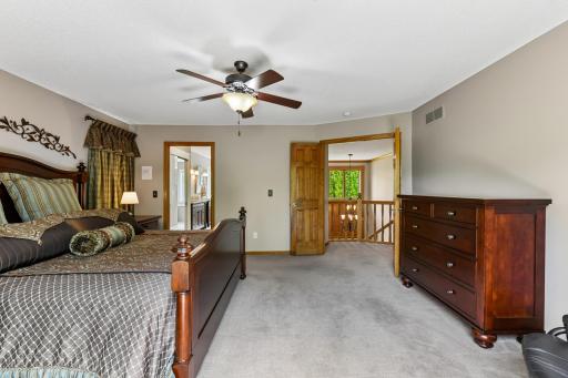 6820 Lorena Lane, Eden Prairie, MN 55346