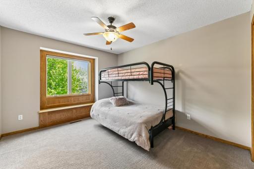 6820 Lorena Lane, Eden Prairie, MN 55346