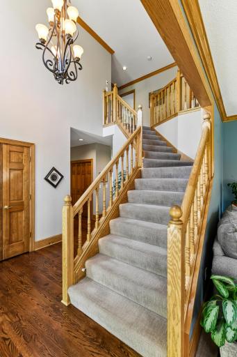 6820 Lorena Lane, Eden Prairie, MN 55346