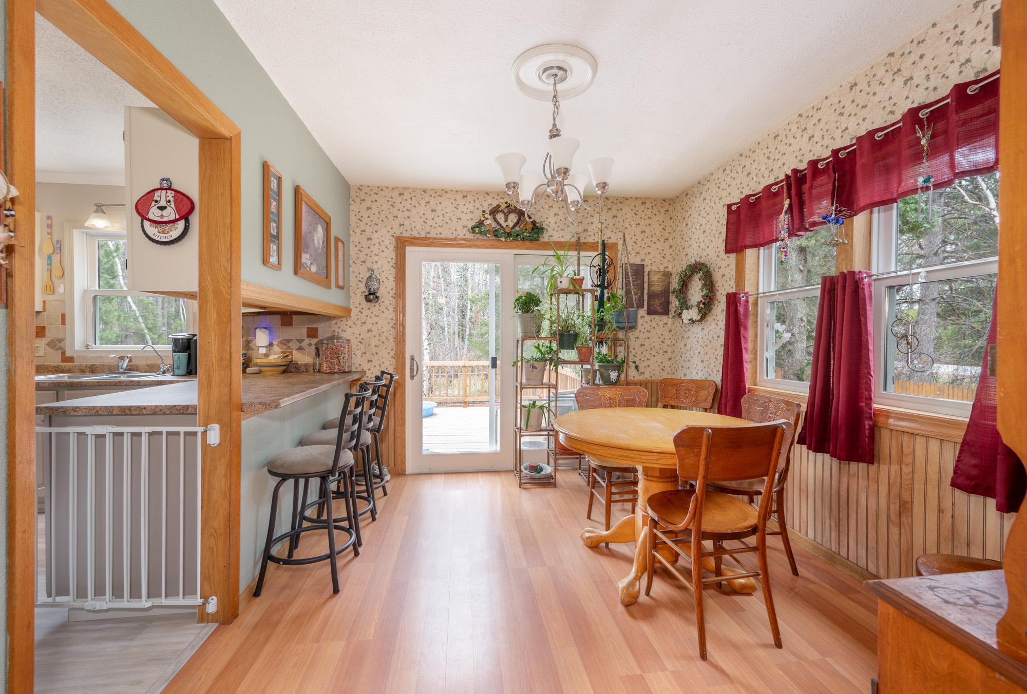 Kitchen/dining