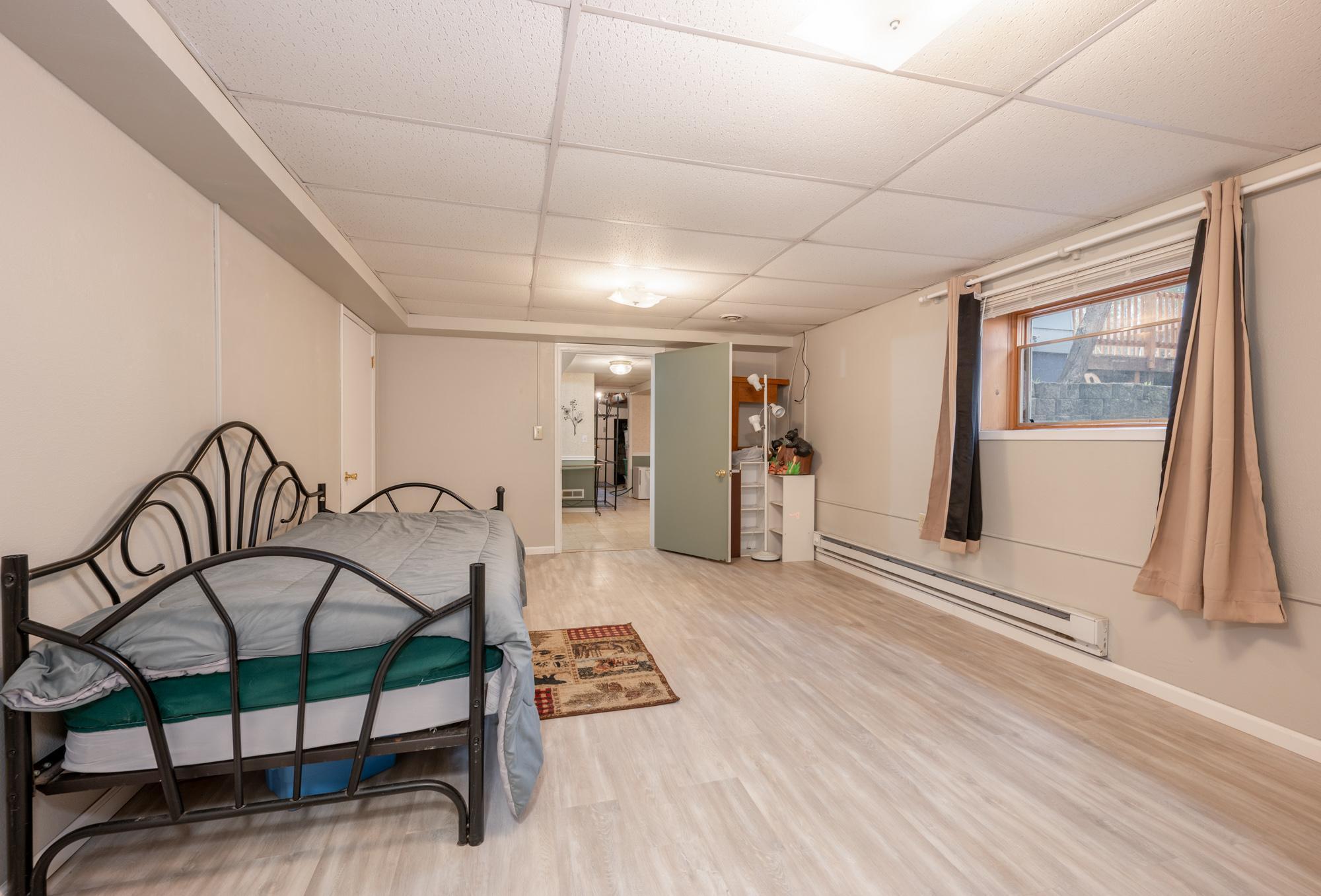 Lower bedroom