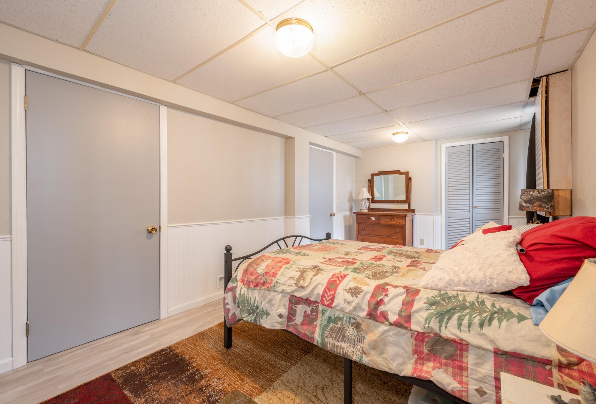 Lower bedroom