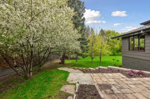 1940 Edgcumbe Road, Saint Paul, MN 55116