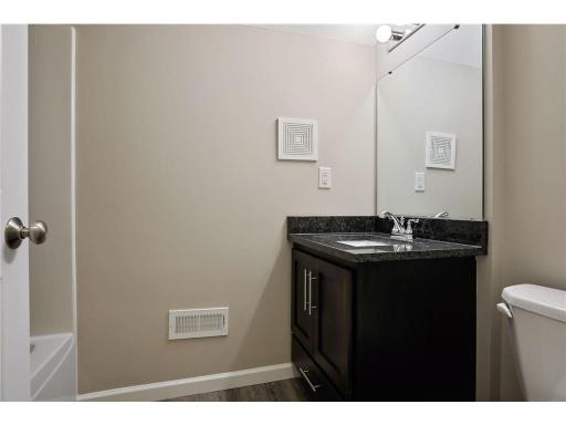 2050 W Broadway Avenue, Minneapolis, MN 55411