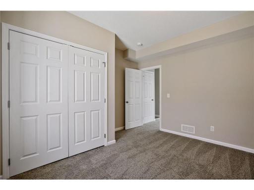 2050 W Broadway Avenue, Minneapolis, MN 55411