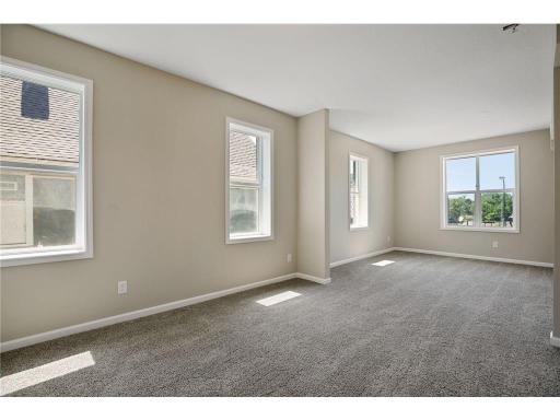 2050 W Broadway Avenue, Minneapolis, MN 55411