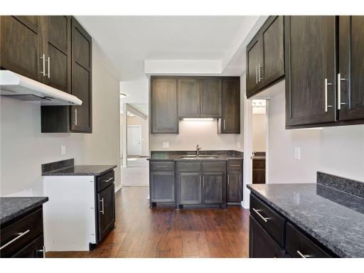 2050 W Broadway Avenue, Minneapolis, MN 55411