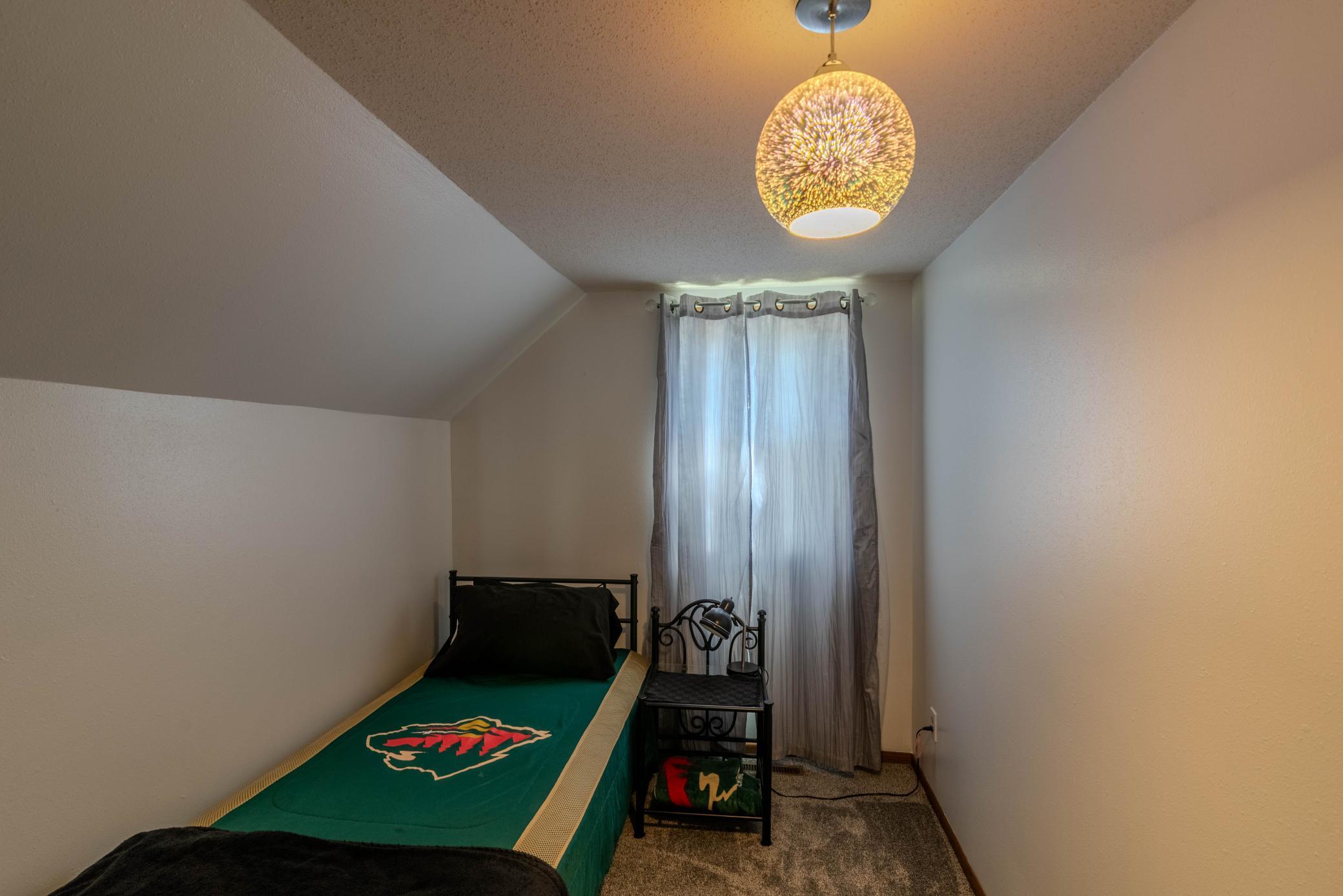 Upstairs Bedroom 2