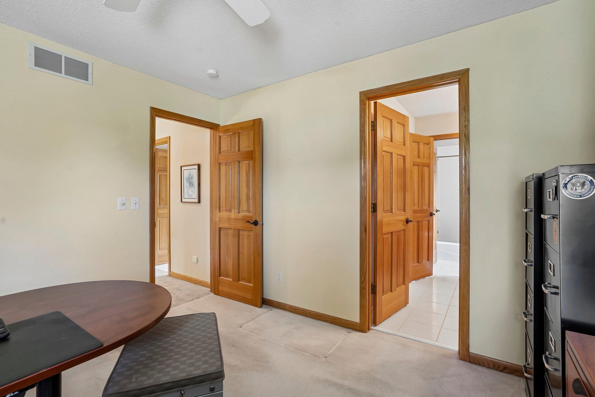 74-web-or-mls-Bluff Rd-S2305-074.jpg