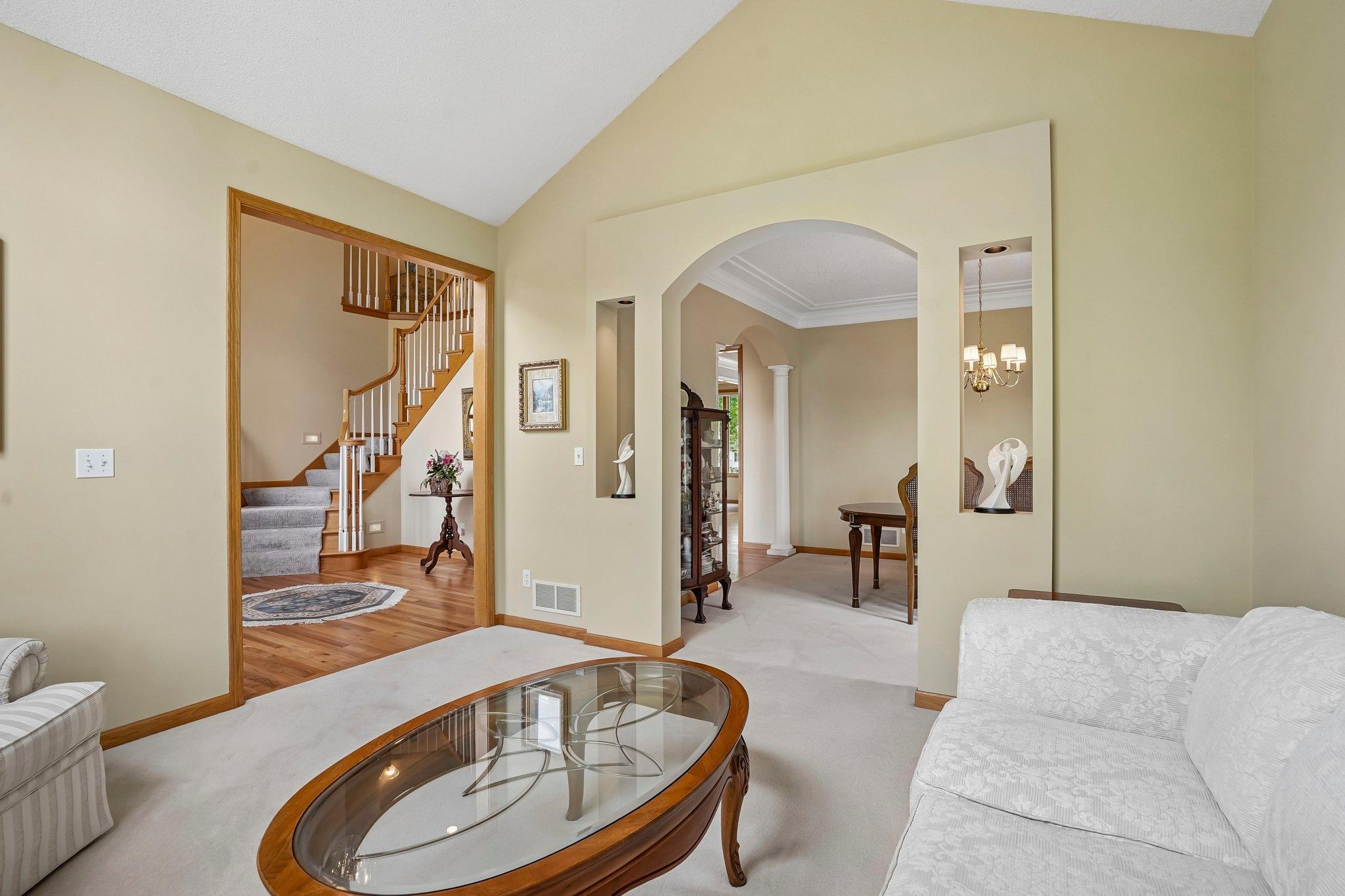 29-web-or-mls-Bluff Rd-S2305-029.jpg