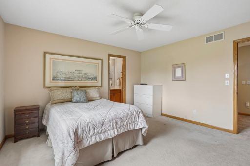 10215 Bluff Road, Eden Prairie, MN 55347