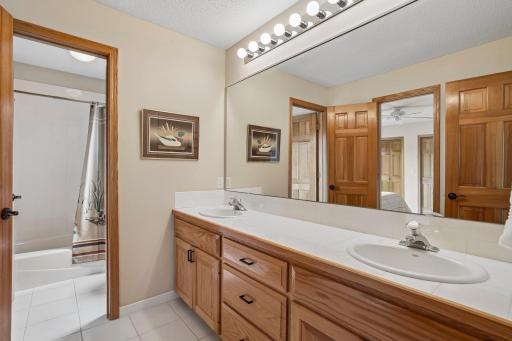 10215 Bluff Road, Eden Prairie, MN 55347