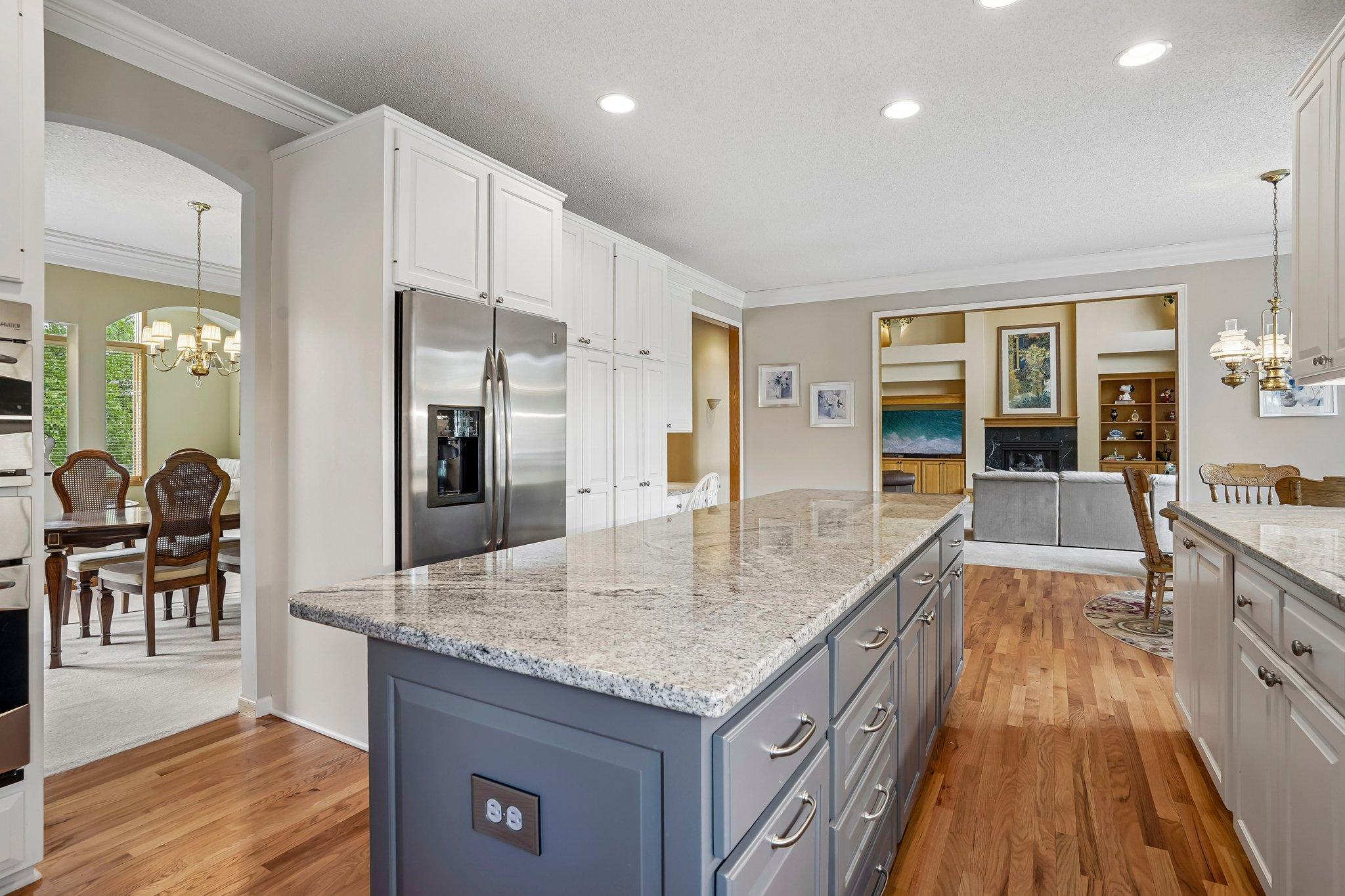 21-web-or-mls-Bluff Rd-S2305-021.jpg