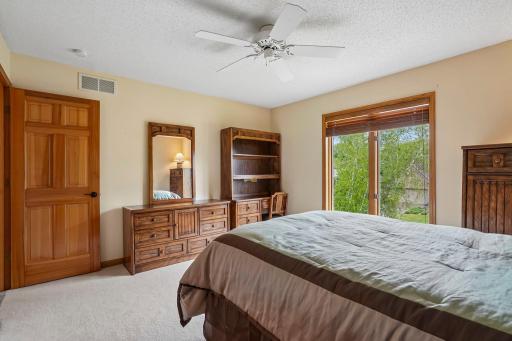 10215 Bluff Road, Eden Prairie, MN 55347