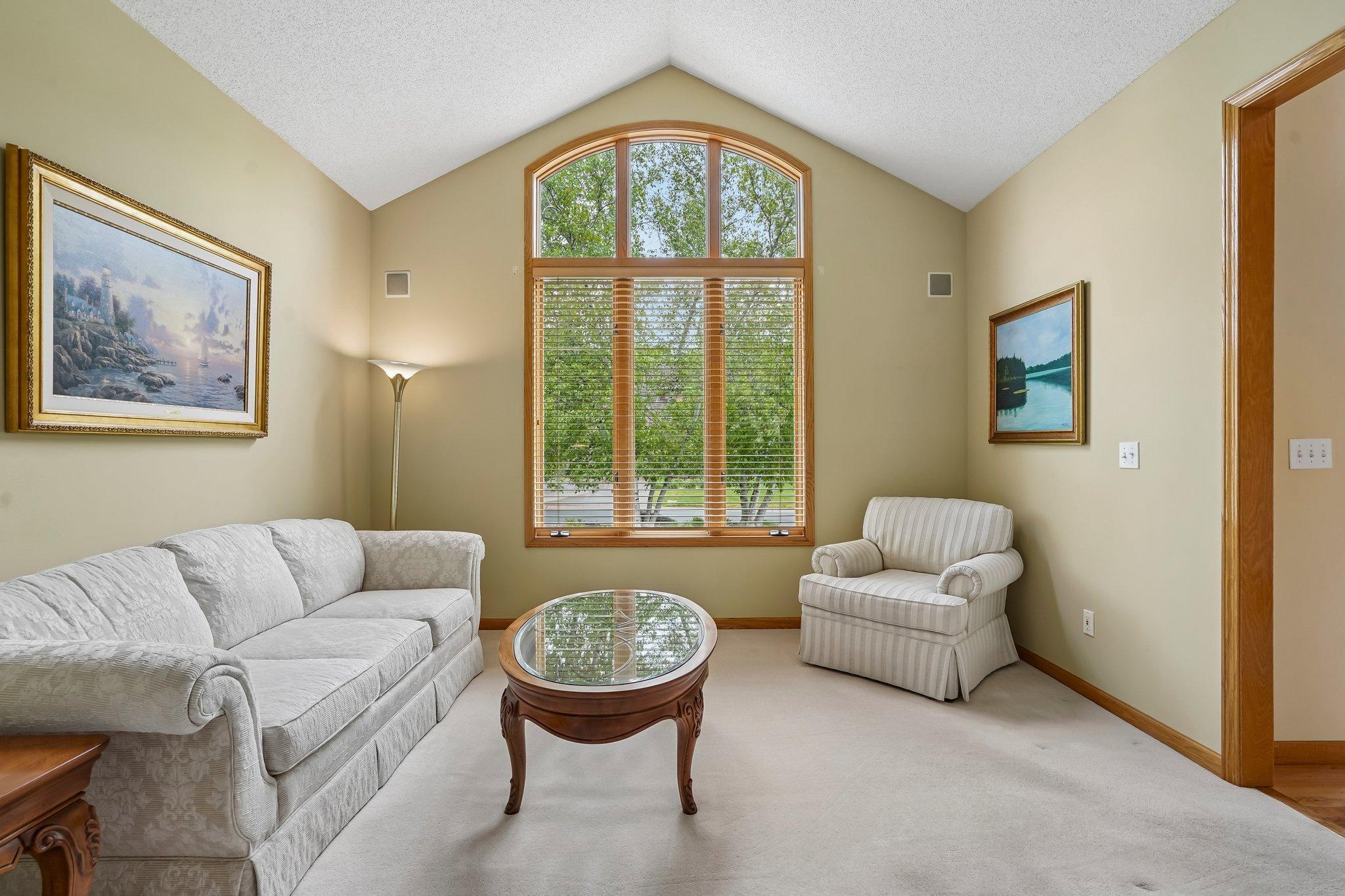30-web-or-mls-Bluff Rd-S2305-030.jpg