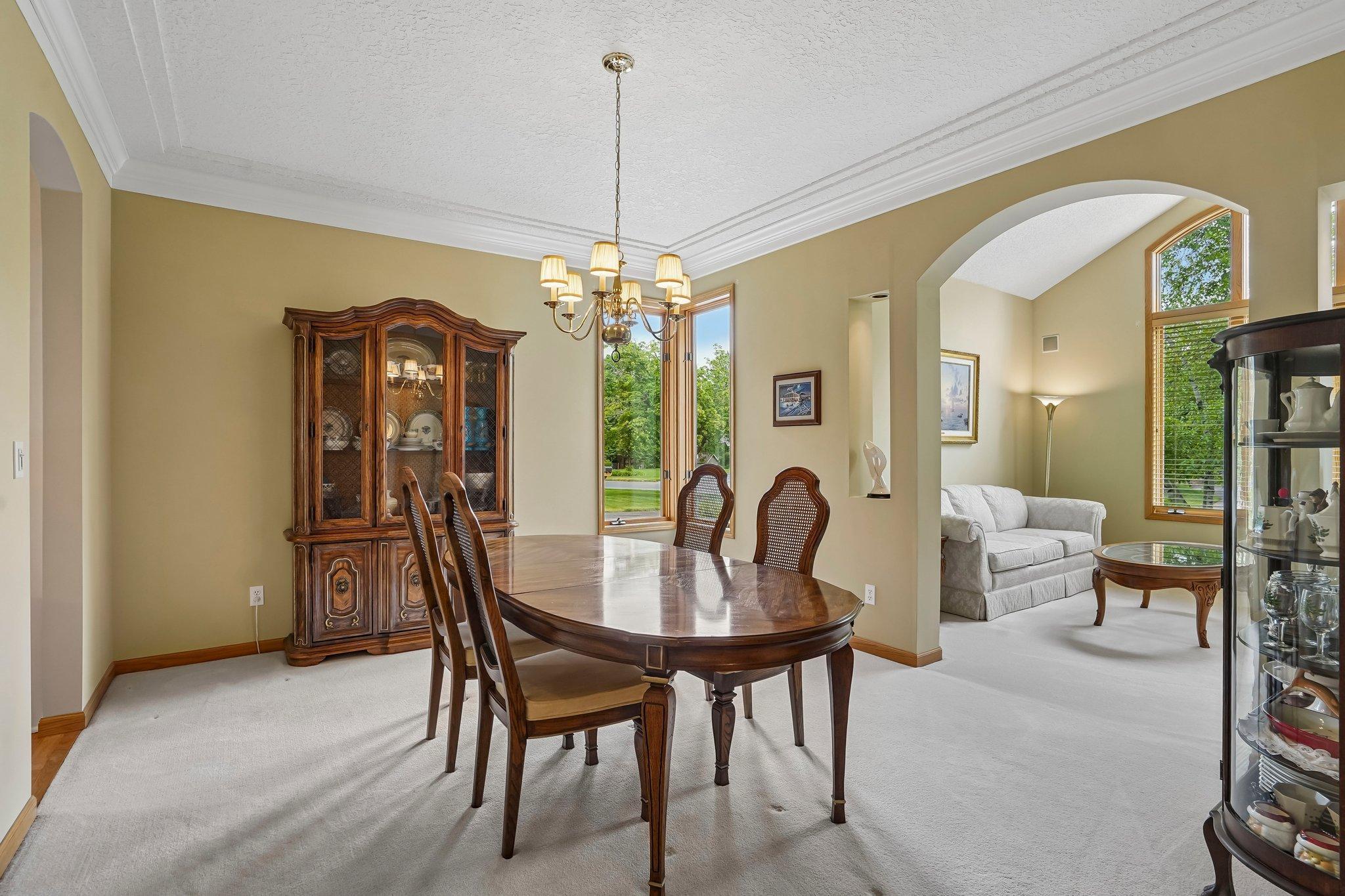 11-web-or-mls-Bluff Rd-S2305-011.jpg