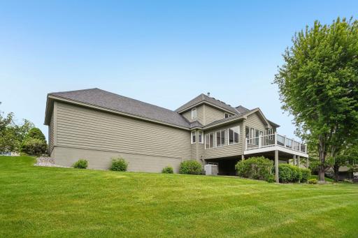 10215 Bluff Road, Eden Prairie, MN 55347