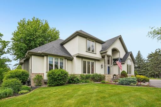 10215 Bluff Road, Eden Prairie, MN 55347