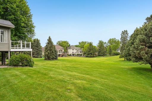 10215 Bluff Road, Eden Prairie, MN 55347