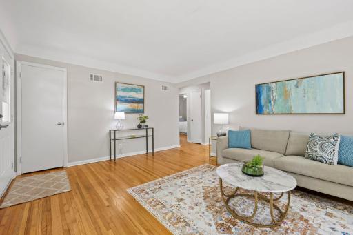 2745 Alabama Avenue S, Saint Louis Park, MN 55416