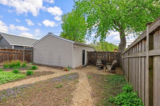 2745 Alabama Avenue S, Saint Louis Park, MN 55416