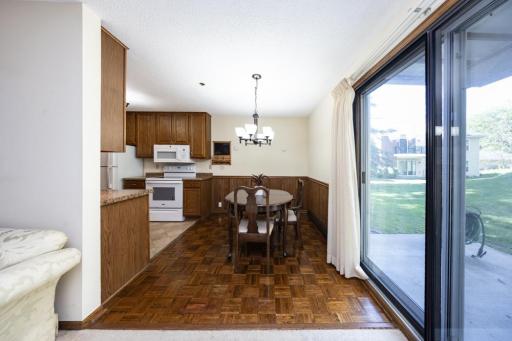 723 Larpenteur Avenue E, 723A, Maplewood, MN 55117