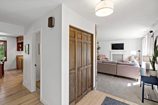 8660 Black Maple Drive, Eden Prairie, MN 55344