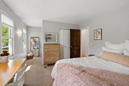 8660 Black Maple Drive, Eden Prairie, MN 55344