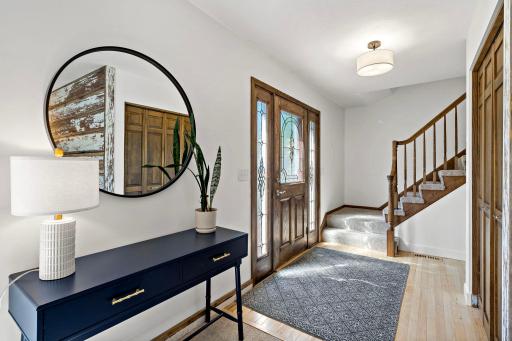 8660 Black Maple Drive, Eden Prairie, MN 55344