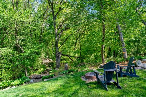 8660 Black Maple Drive, Eden Prairie, MN 55344
