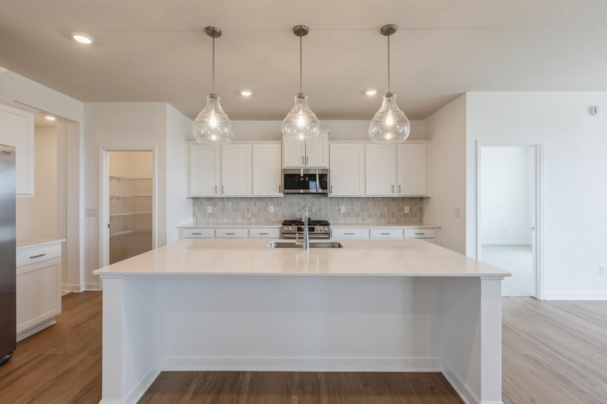 (Photo of a similar home, actual finishes may vary)