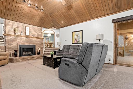 10810 Mississippi Boulevard NW, Minneapolis, MN 55433