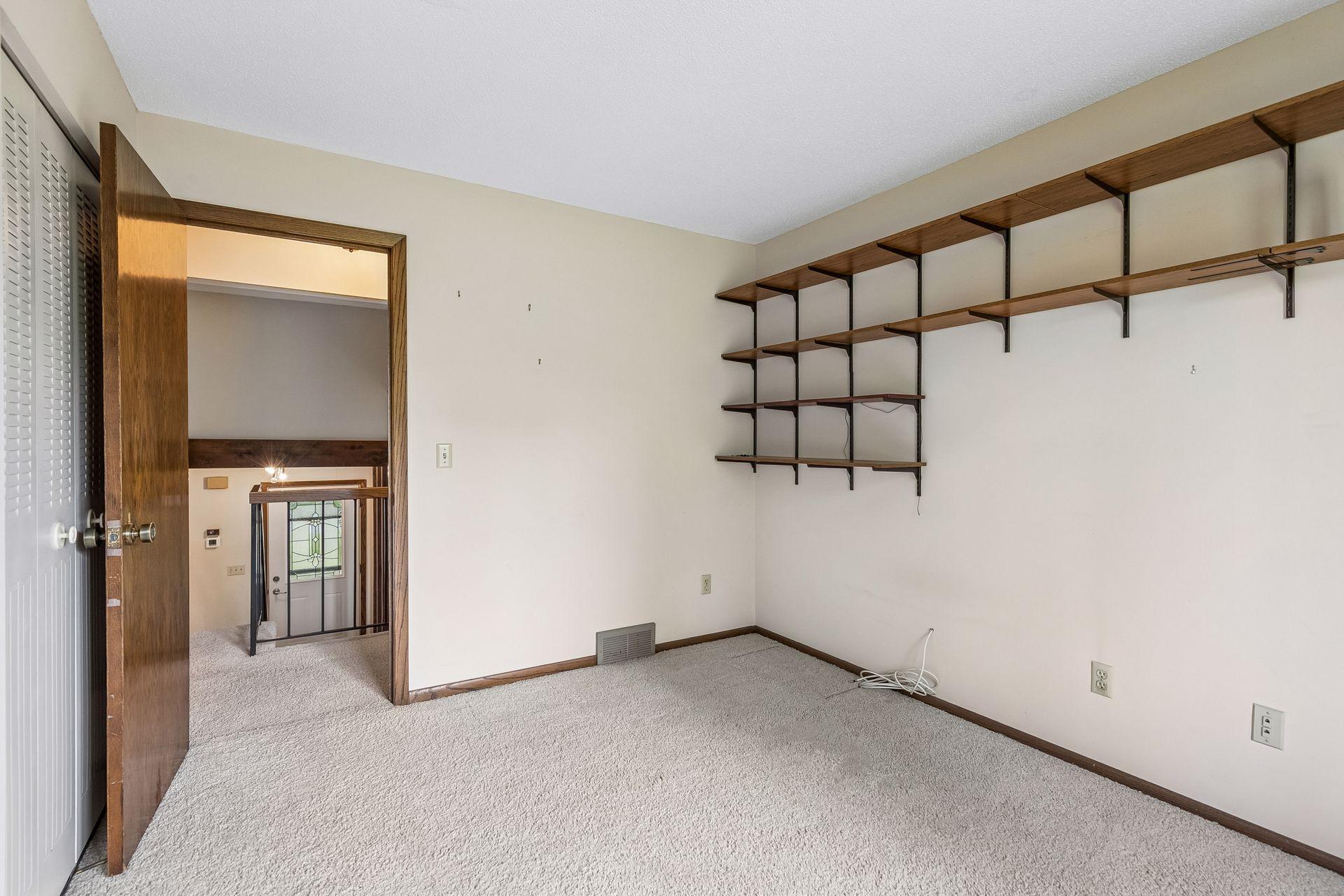 Bedroom 2 - Upper level