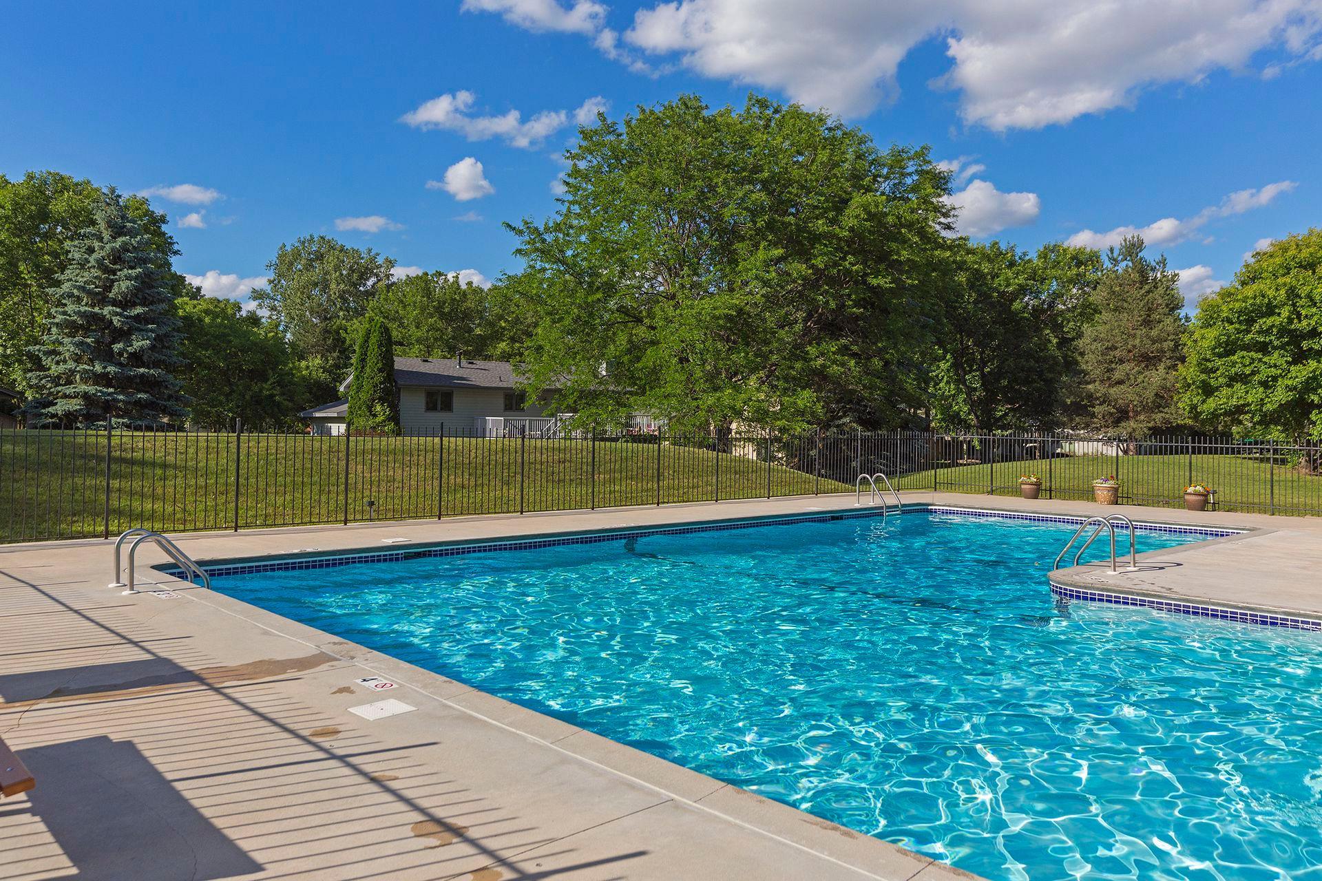 Red Fox Cove Association - Pool