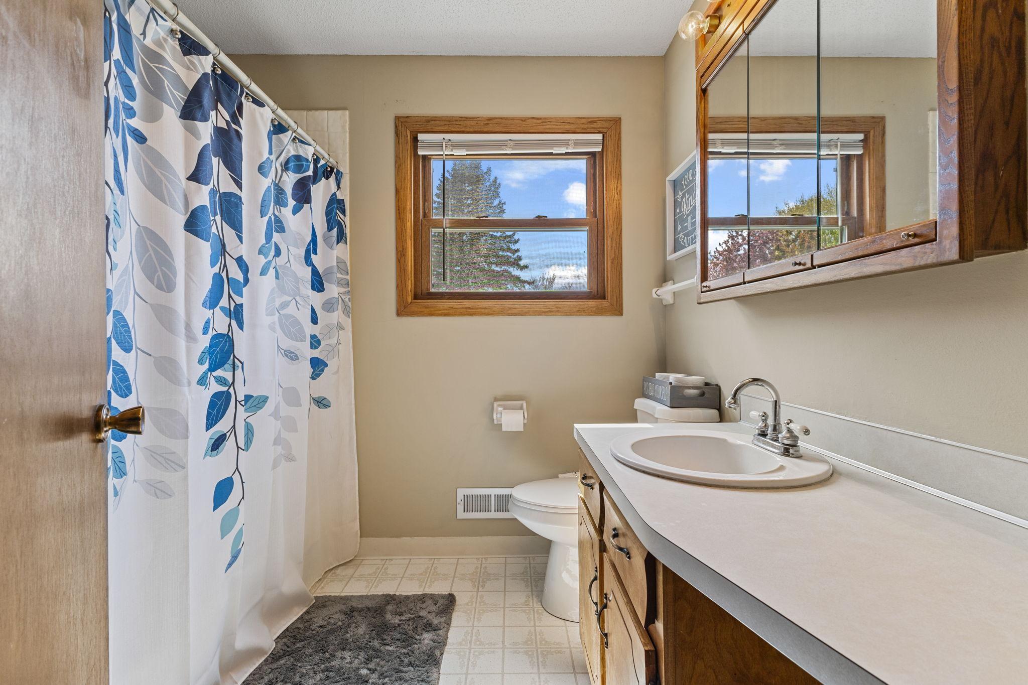 Vivid Spaces_7310 Inman Ave S_18.jpg