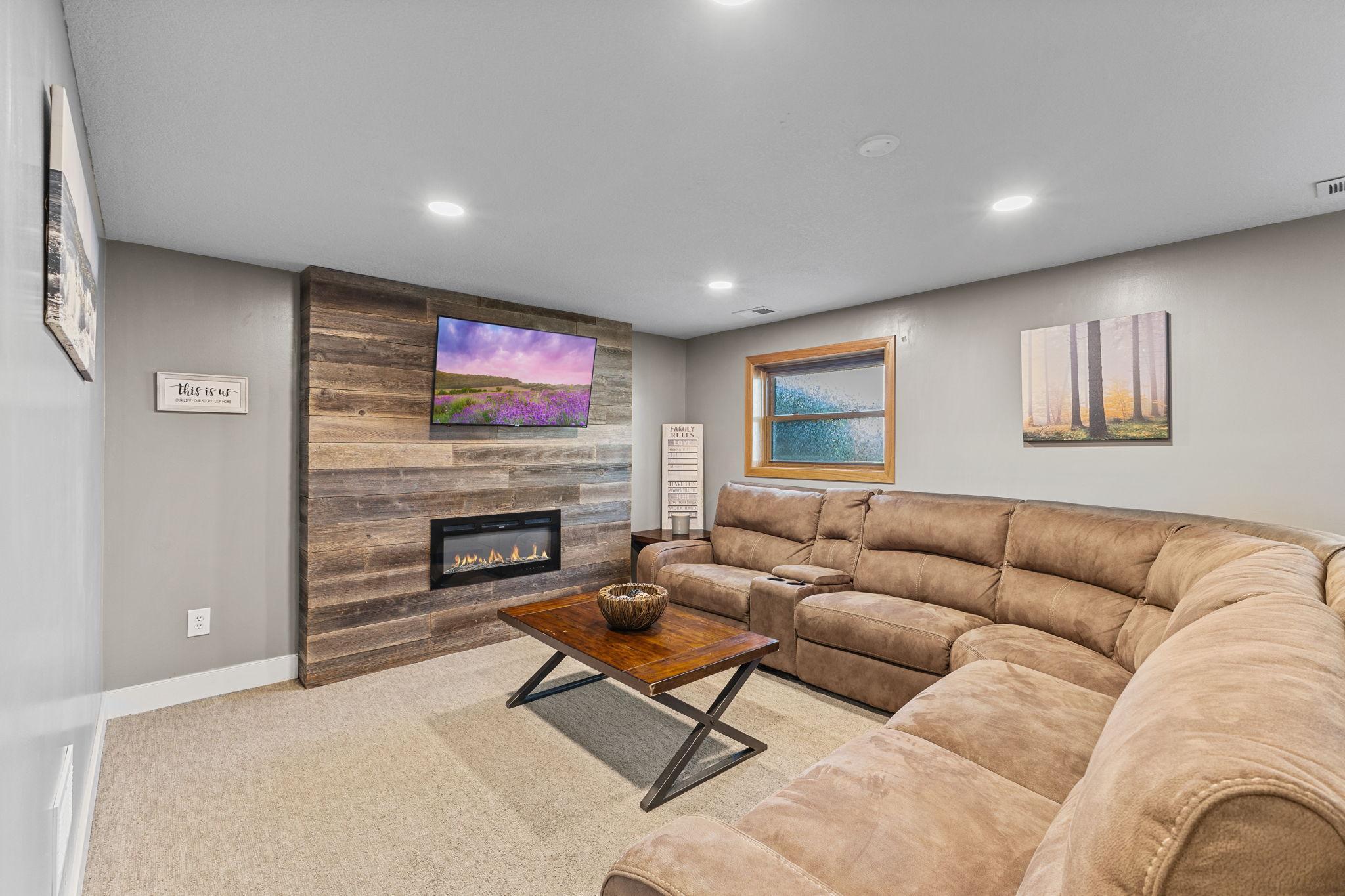 Vivid Spaces_7310 Inman Ave S_23.jpg