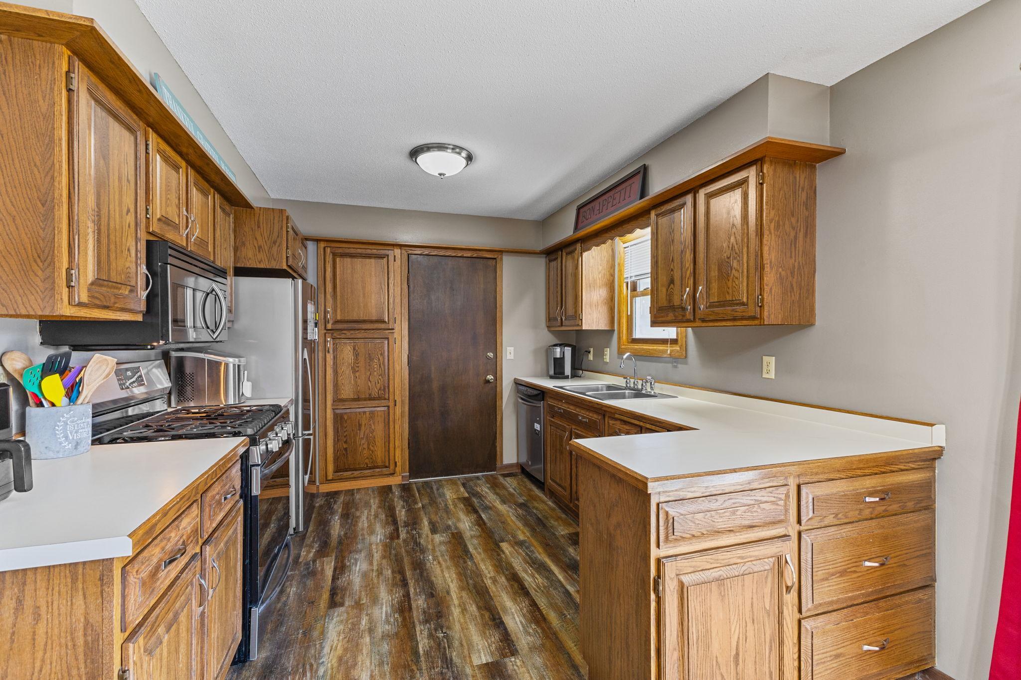 Vivid Spaces_7310 Inman Ave S_13.jpg