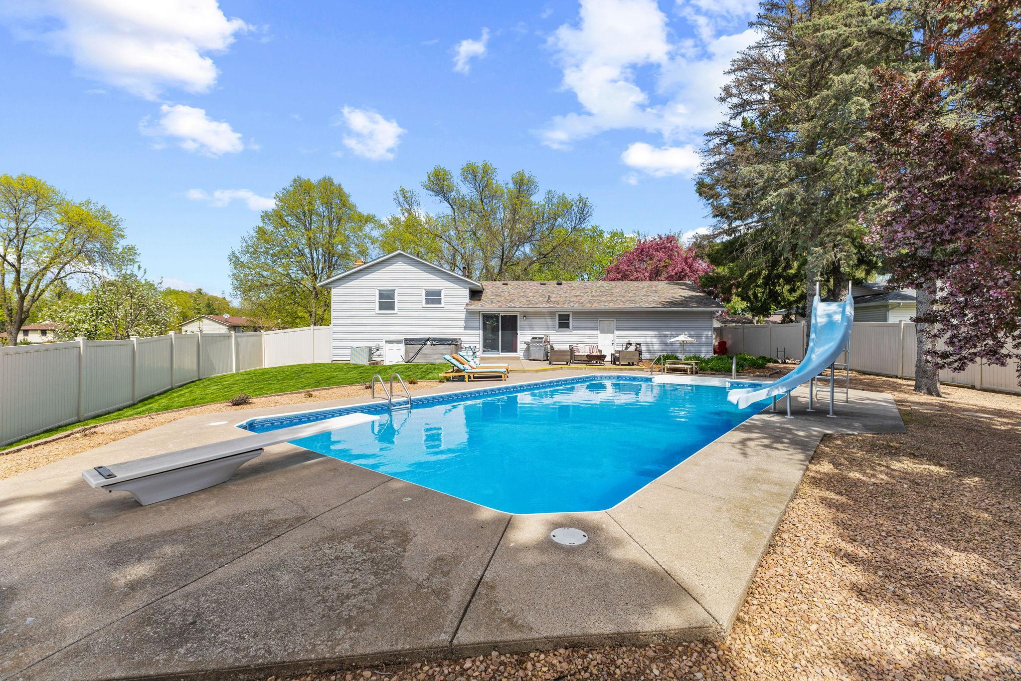 Vivid Spaces_7310 Inman Ave S_39.jpg