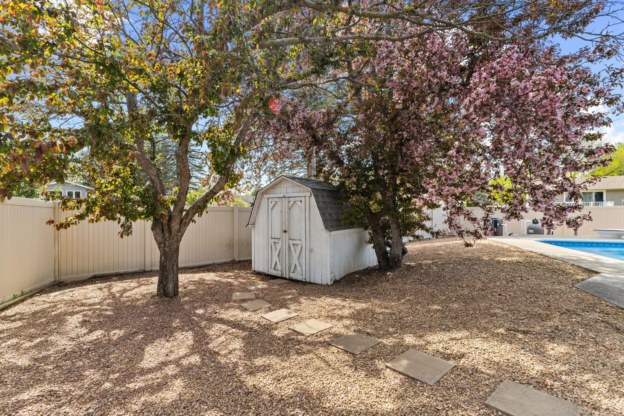 Vivid Spaces_7310 Inman Ave S_40.jpg