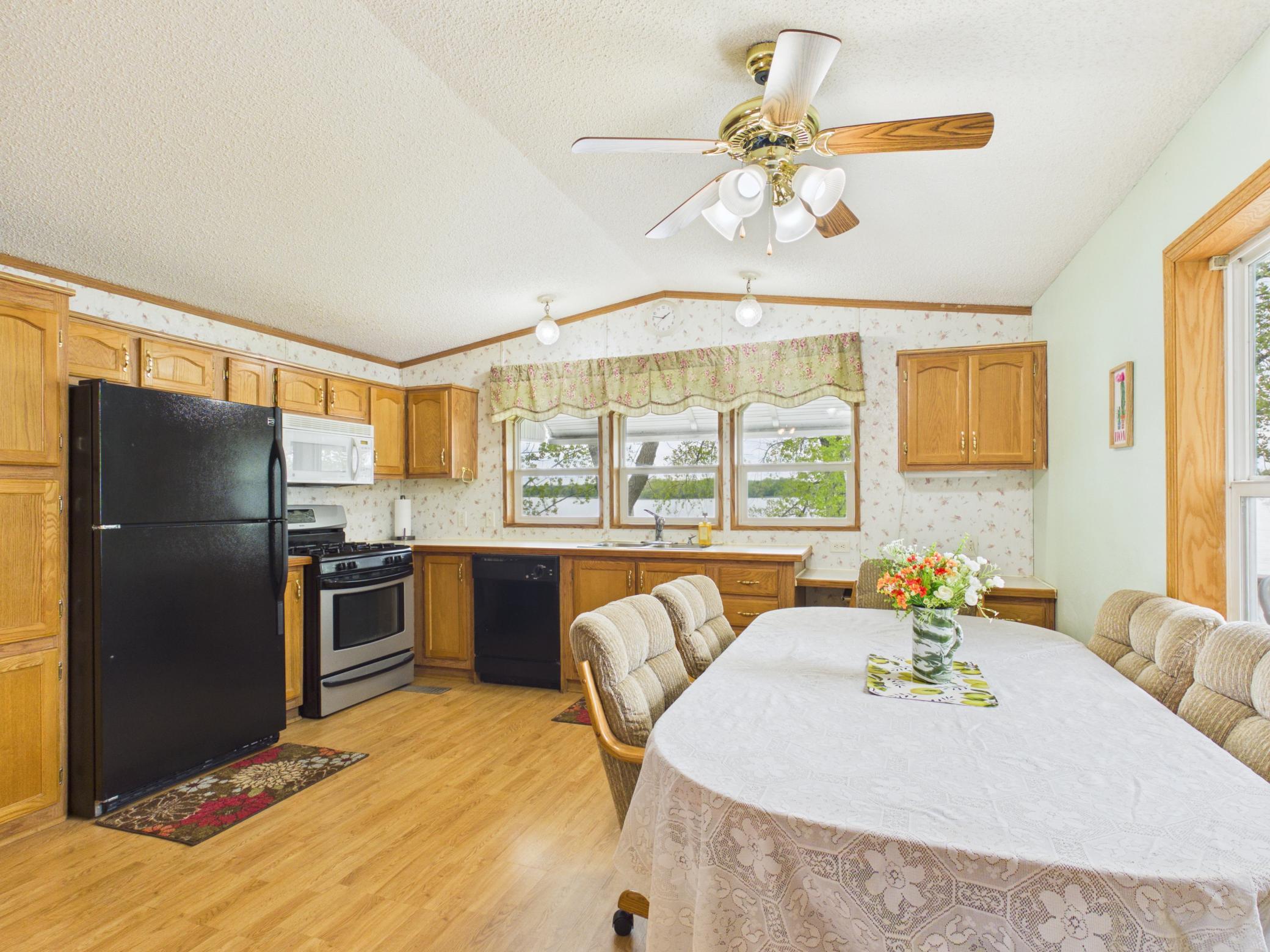 Kitchen 3.jpg