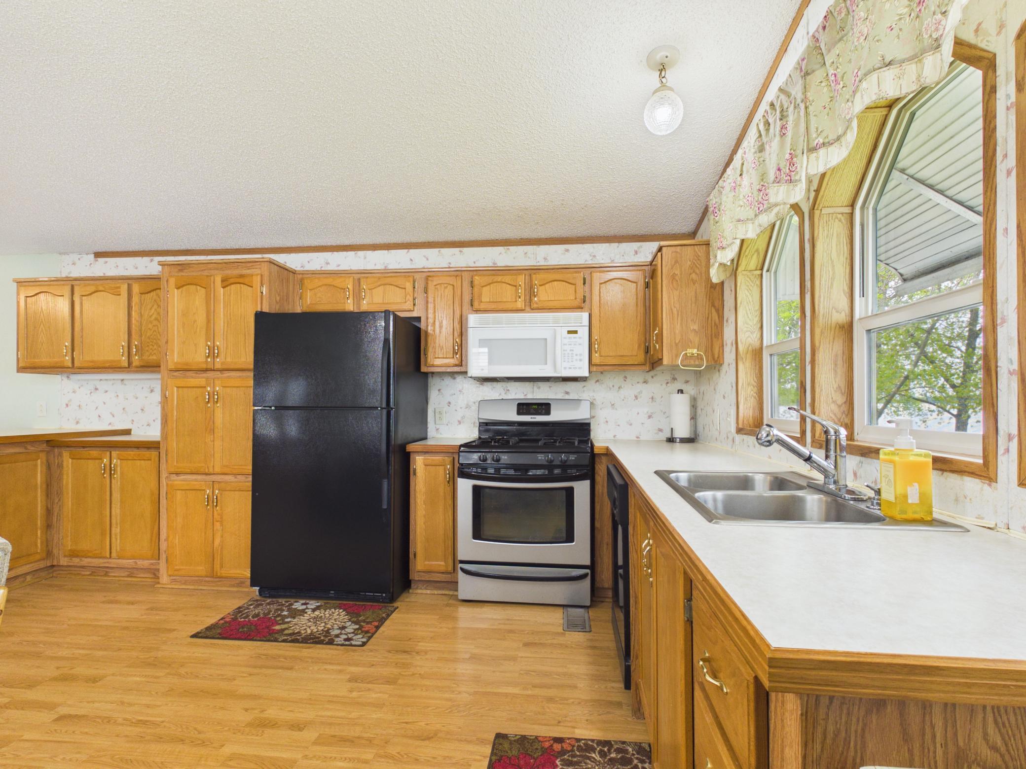 Kitchen 1.jpg