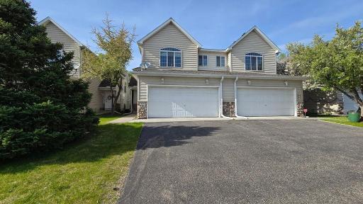 1220 Dupont Lane N, Minneapolis, MN 55444