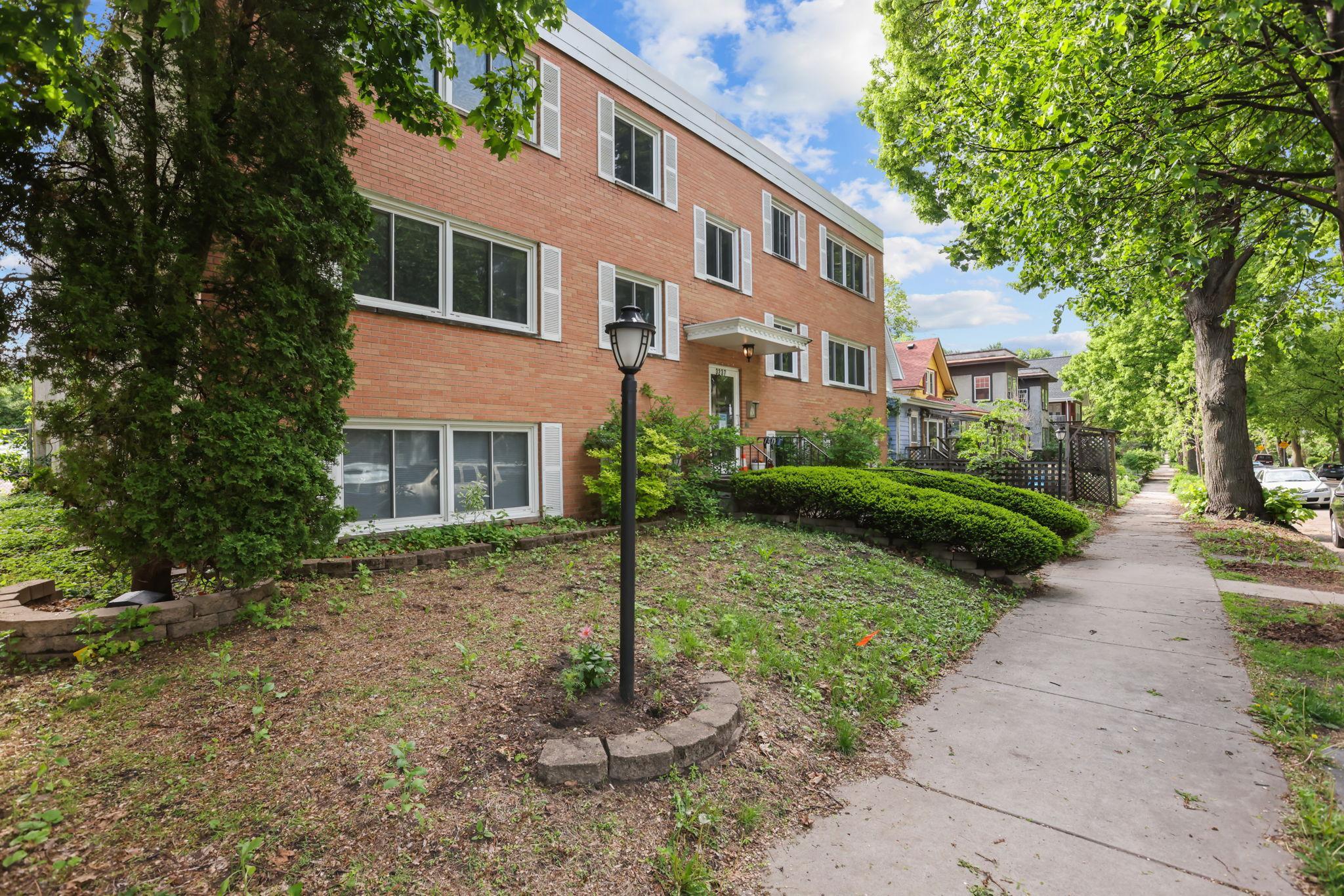 3237 15th Avenue S, 21, Minneapolis, MN 55407