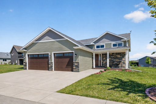 1565 Brandt Drive NE, Byron, MN 55920