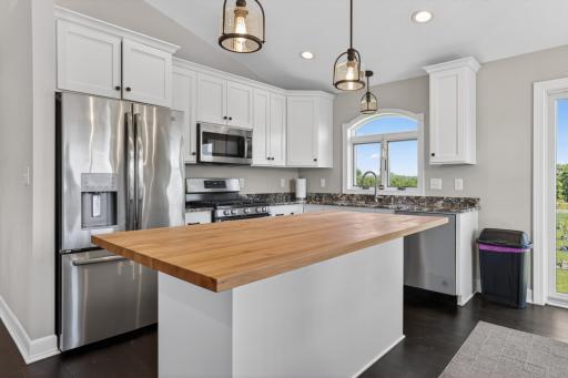 1565 Brandt Drive NE, Byron, MN 55920
